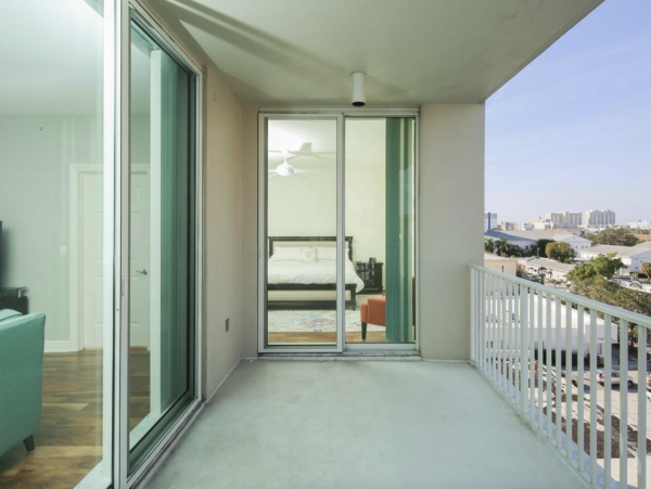 Downtown Sarasota Vacation Rentals Luxury Condo with Skyline Views